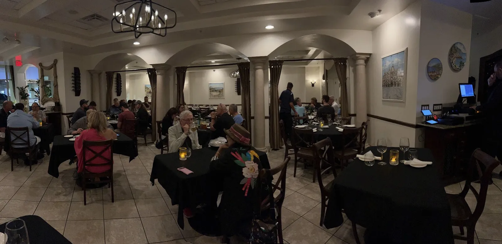 Ciao Italia Ristorante dining room